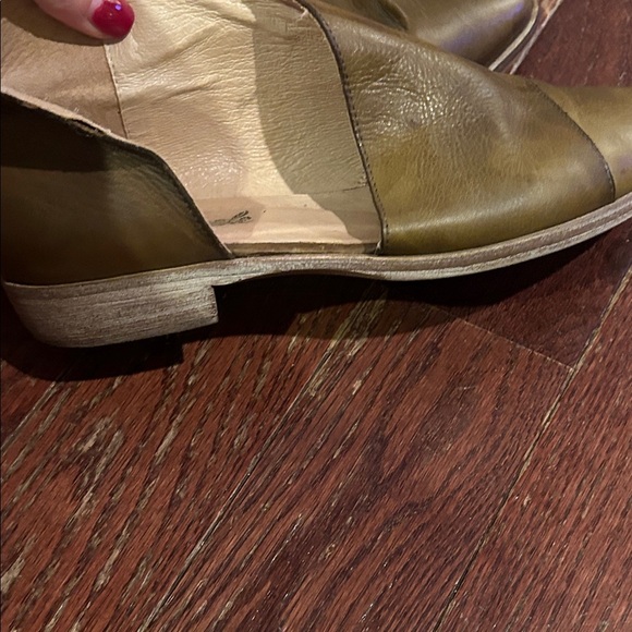 Free People Olive Leather Flats - Picture 9 of 9